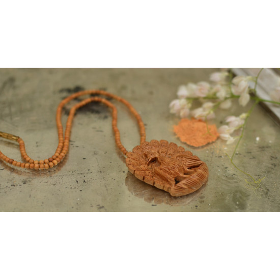 Kadam ♣ Wooden Neckpieces { o }